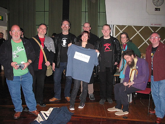 Dandelion Radio's members meet for the first time - 31/1/06