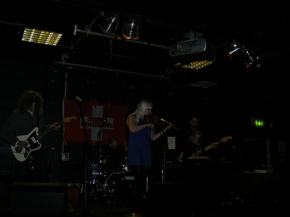 Eliza live at The Bullingdon Arms, Oxford - 9/3/08